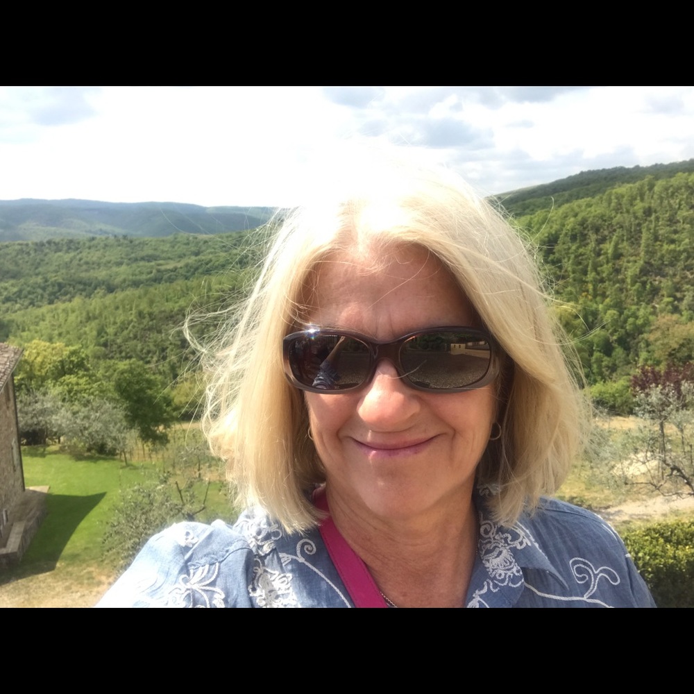 Meet your Posher, Dena